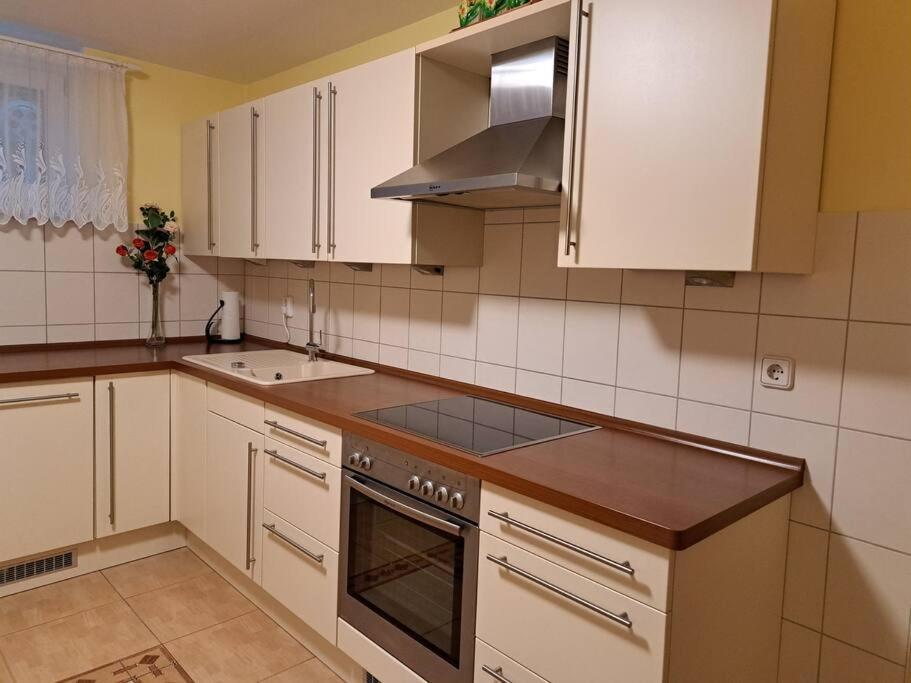 Schoene 2 Zimmer Wohnung Fürth 외부 사진